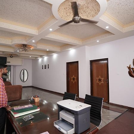 Hotel Lecston @Yashobhoomi Dwarka Sector - 25 Metro Station Delhi Zewnętrze zdjęcie