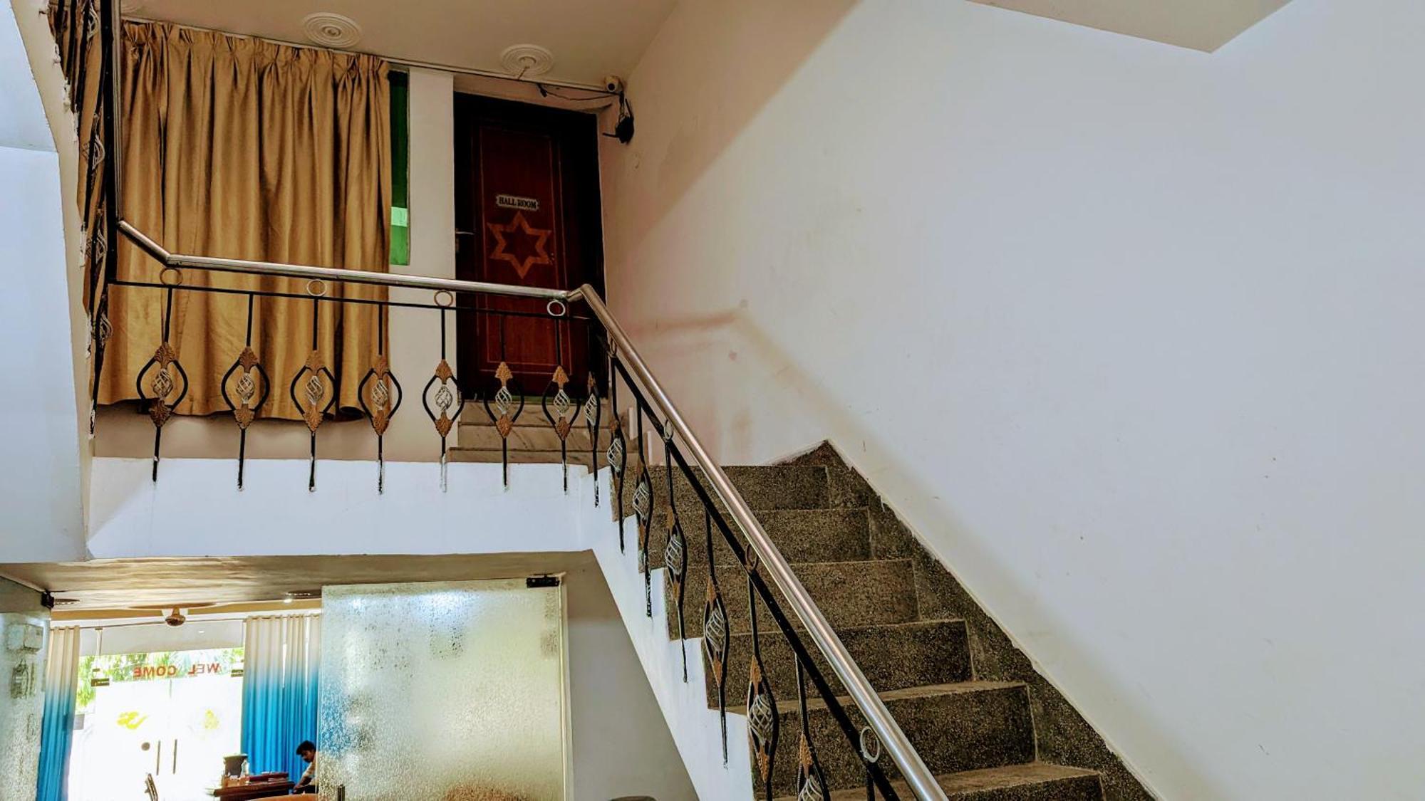 Hotel Lecston @Yashobhoomi Dwarka Sector - 25 Metro Station Delhi Zewnętrze zdjęcie