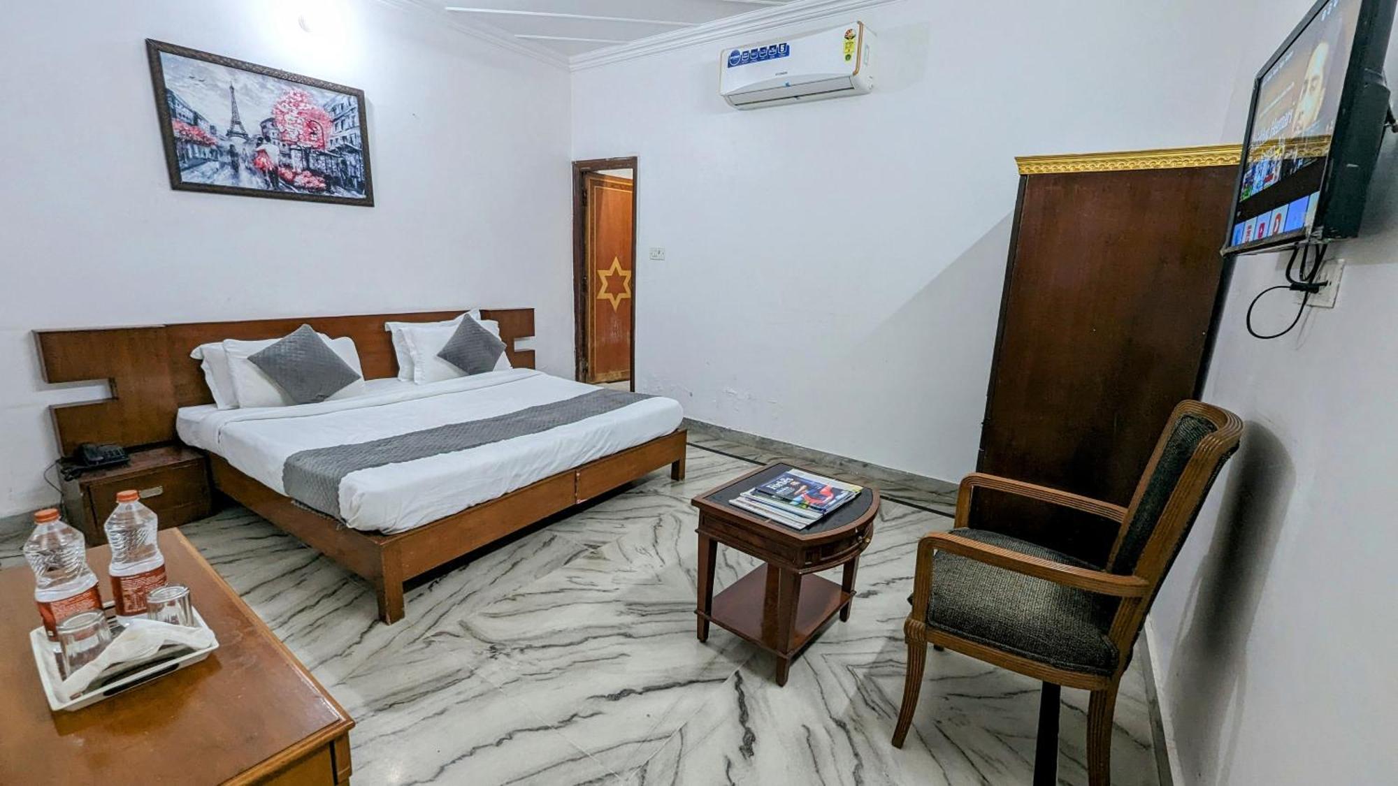 Hotel Lecston @Yashobhoomi Dwarka Sector - 25 Metro Station Delhi Zewnętrze zdjęcie