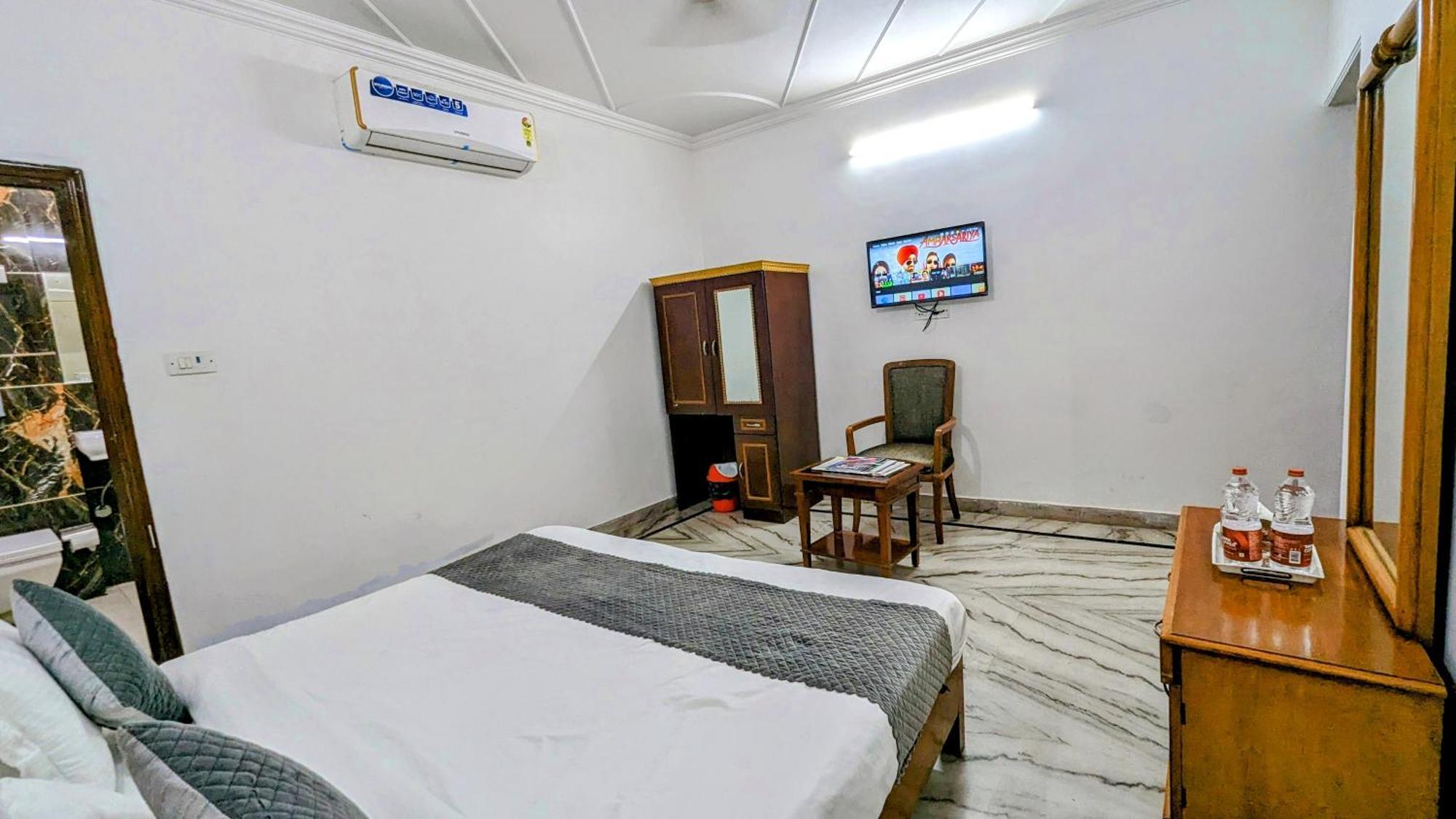 Hotel Lecston @Yashobhoomi Dwarka Sector - 25 Metro Station Delhi Zewnętrze zdjęcie