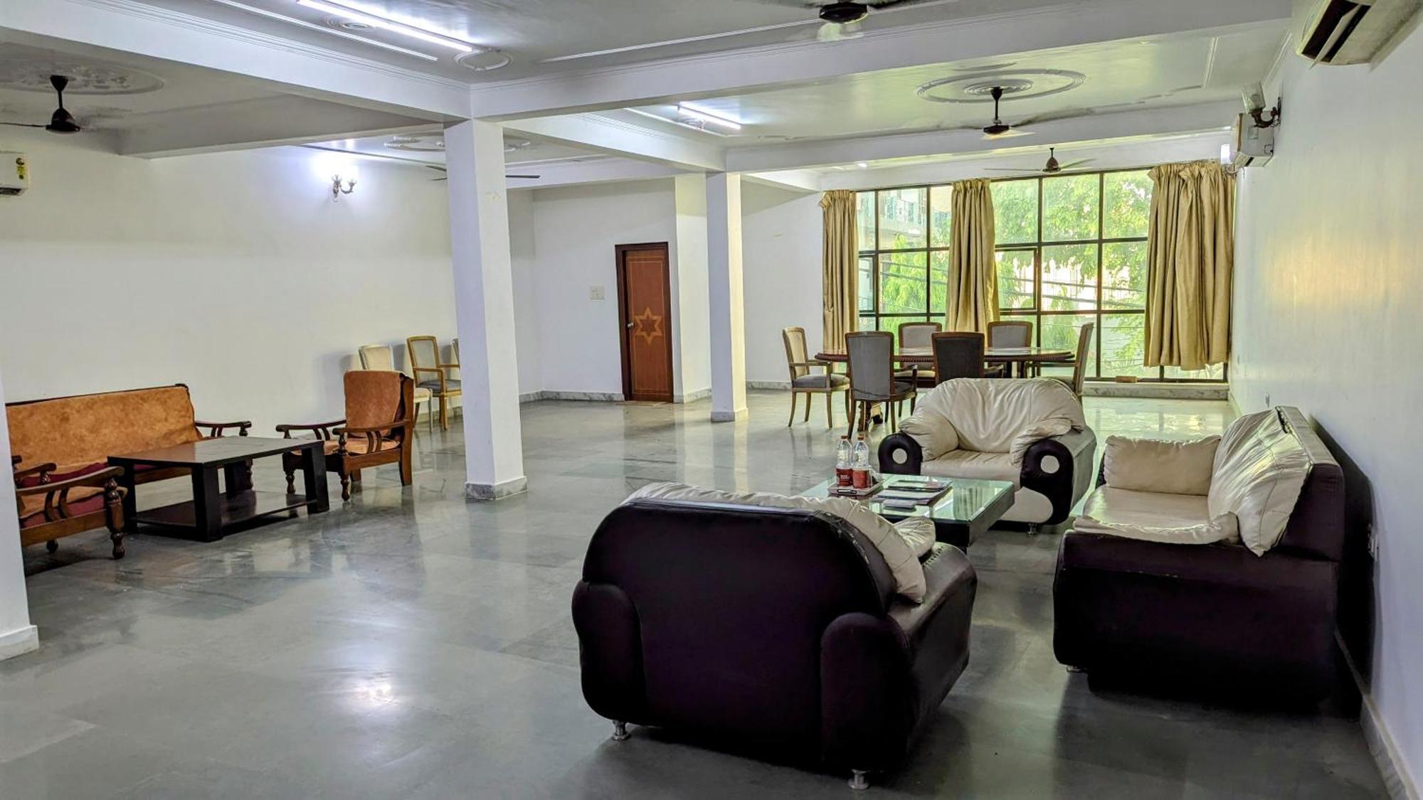 Hotel Lecston @Yashobhoomi Dwarka Sector - 25 Metro Station Delhi Zewnętrze zdjęcie
