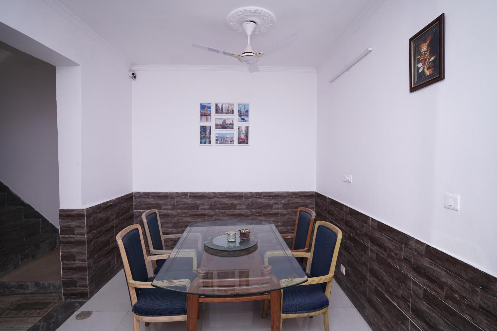Hotel Lecston @Yashobhoomi Dwarka Sector - 25 Metro Station Delhi Zewnętrze zdjęcie