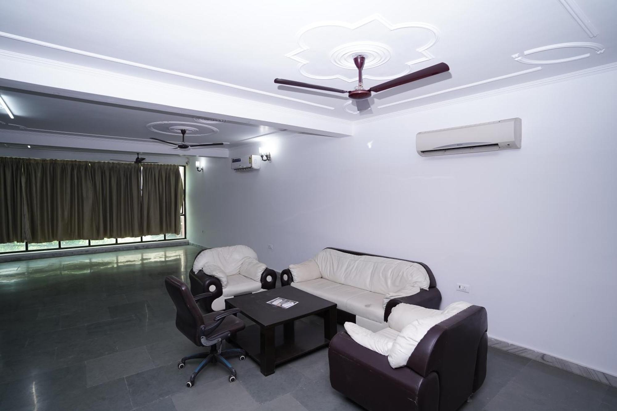 Hotel Lecston @Yashobhoomi Dwarka Sector - 25 Metro Station Delhi Zewnętrze zdjęcie