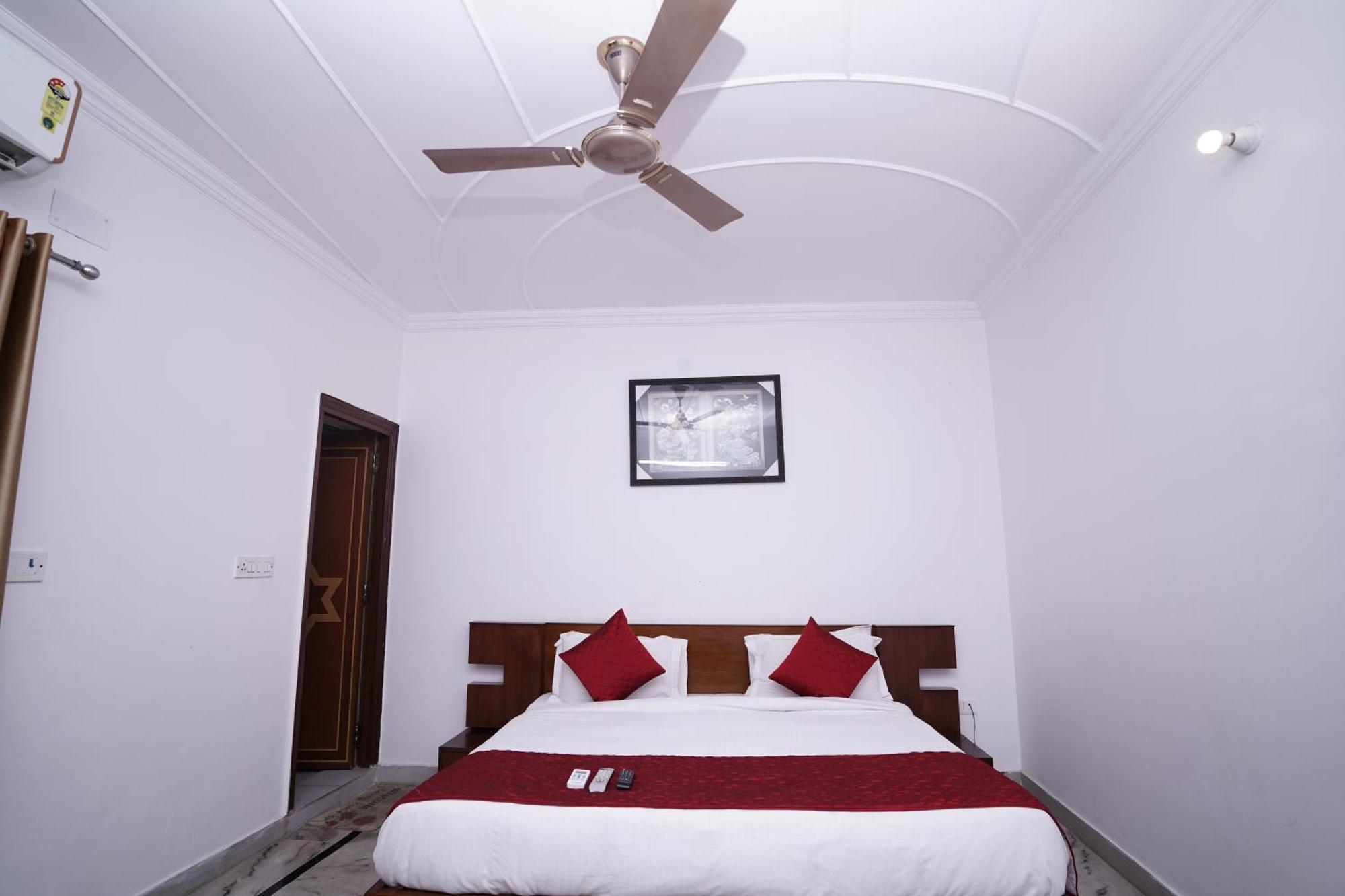 Hotel Lecston @Yashobhoomi Dwarka Sector - 25 Metro Station Delhi Zewnętrze zdjęcie